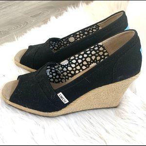 Tom’s Wedge Heels